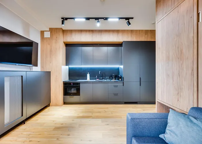 Black & Blue By Oneapartments